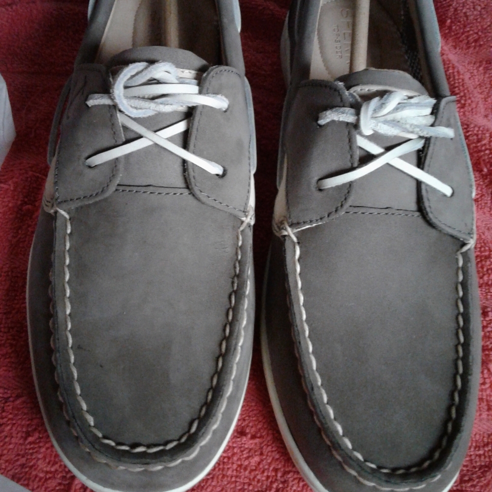 Sperry size 8 Koifish Mesh Grey